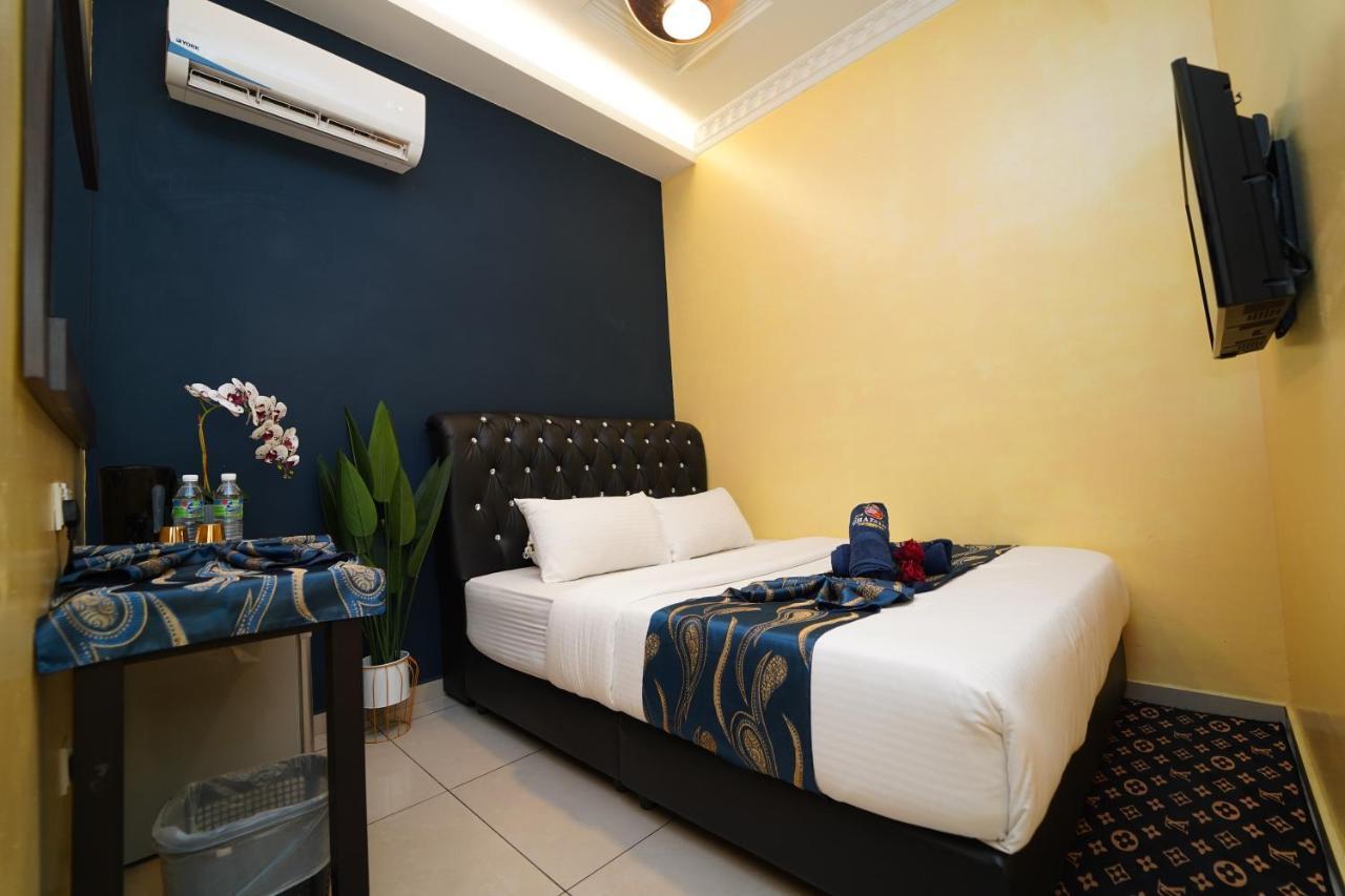 Ghazrin's Classic Jb Hotel